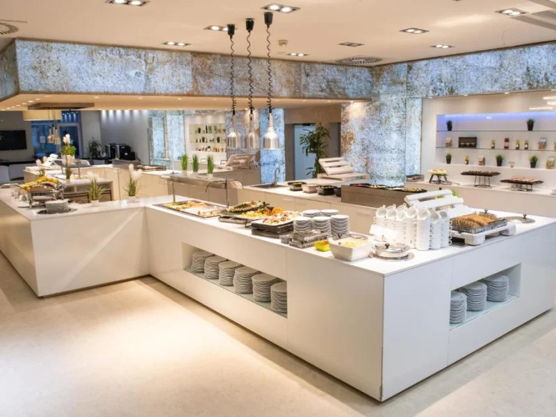 Hotel Azúr Prémium — Legjobb Ár Félpanzióval